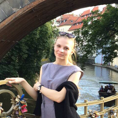Елена Елена